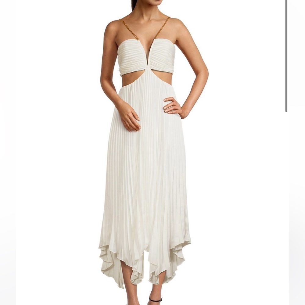 Aiifos Evie Dress in White